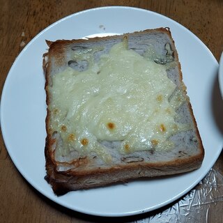 ハニーチーズトースト